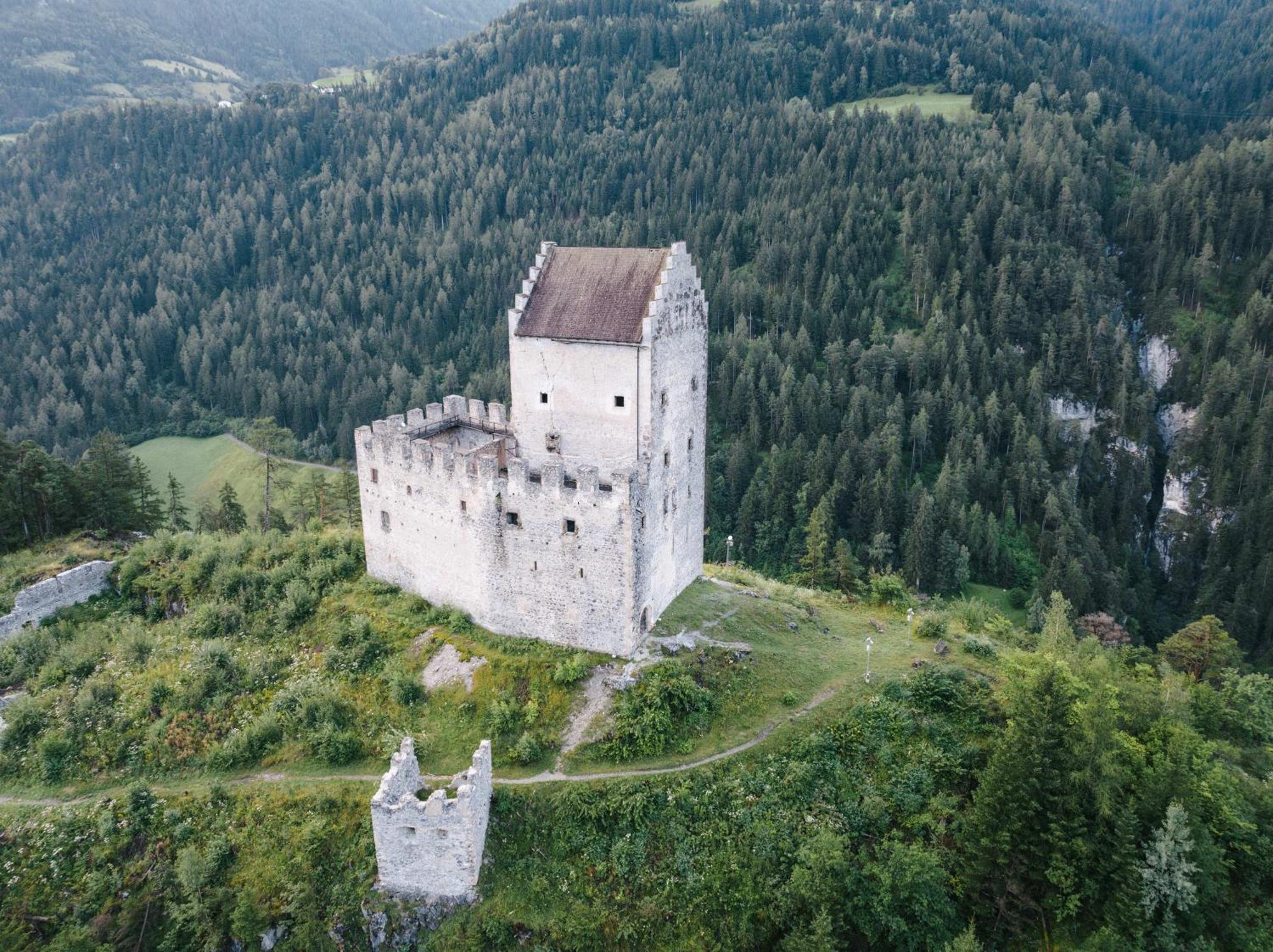 Hotel Kronburg